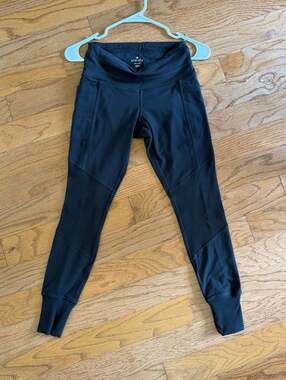 Athleta Excursion Ribbed Trim Leggings with Pockets Black XS
